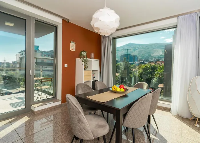 Vertigo Huge Apartment 2 Bedrooms Balcony Parking